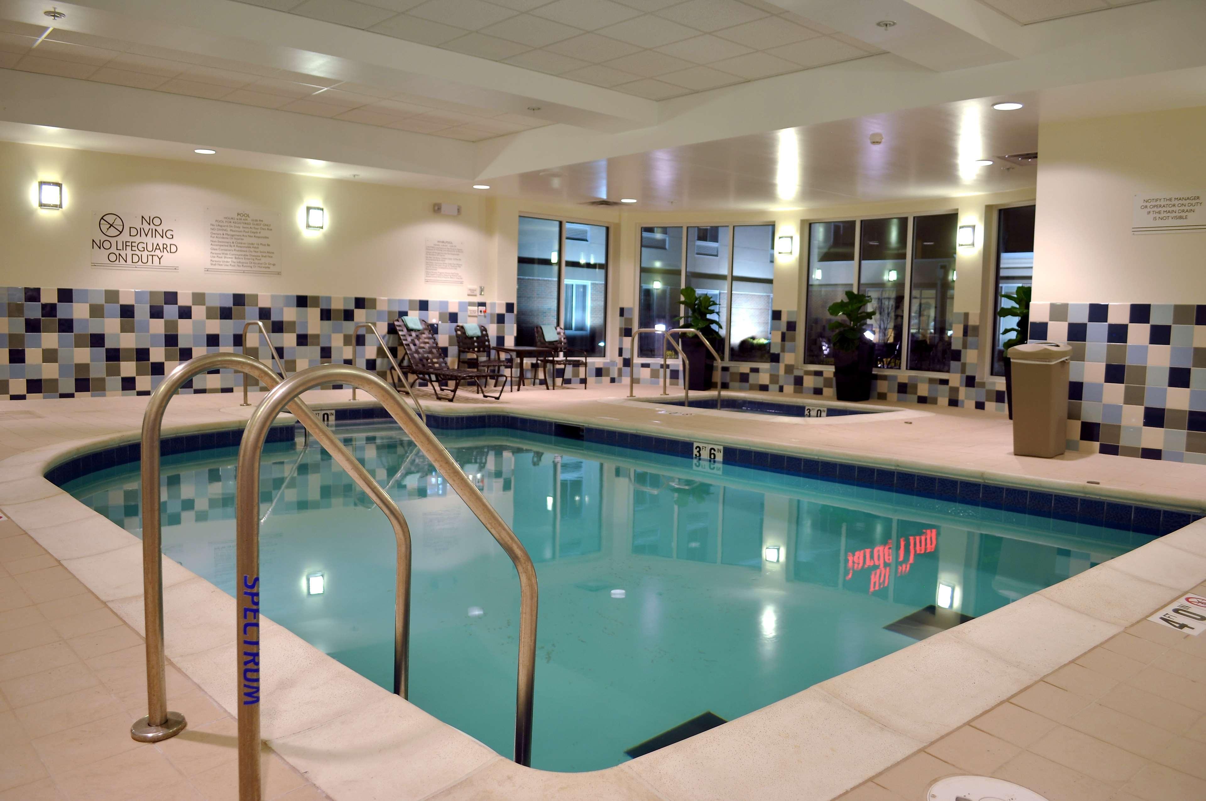 Hilton Garden Inn St. Louis Airport Berkeley Dış mekan fotoğraf